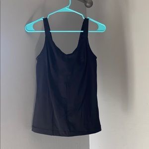 Lululemon tank, built in bra sz6 black